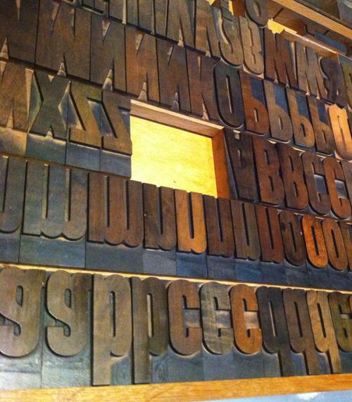 Holzdruckbuchstaben